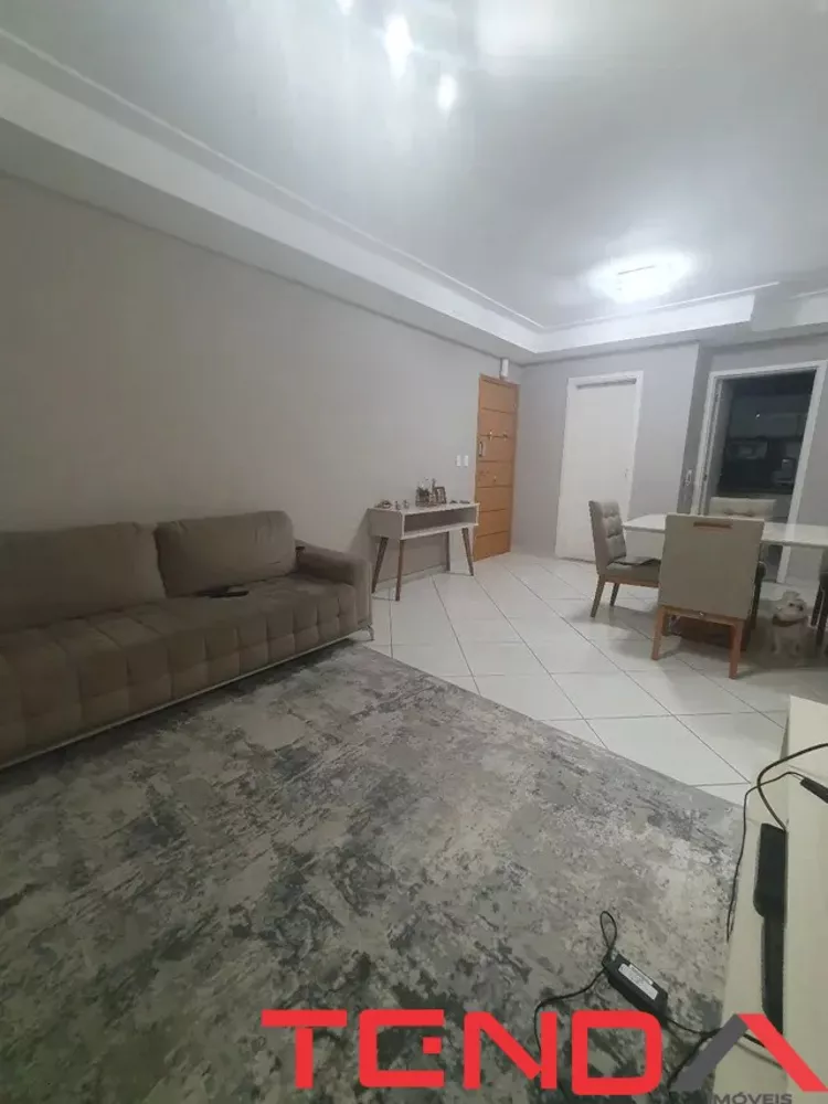 Apartamento para alugar com 3 quartos, 116m² - Foto 1