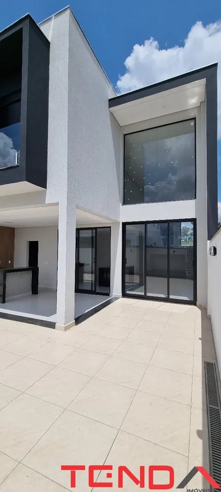 Casa, 3 quartos, 203 m² - Foto 2