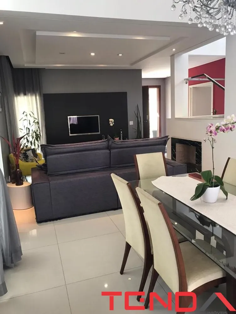 Casa, 3 quartos, 374 m² - Foto 1