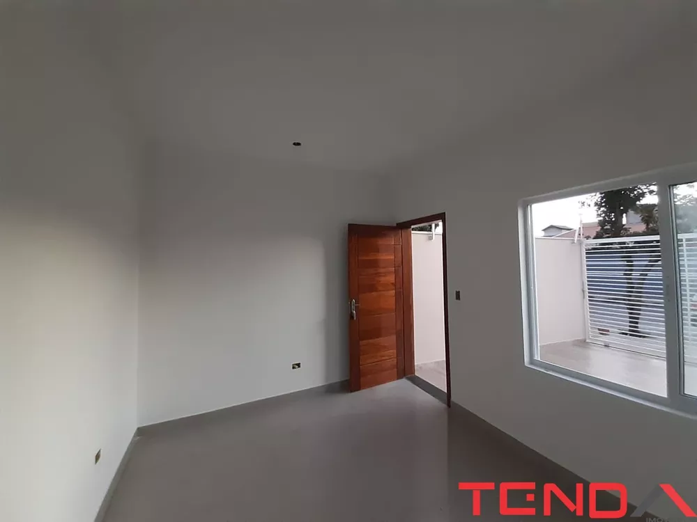 Casa à venda com 3 quartos, 65m² - Foto 1