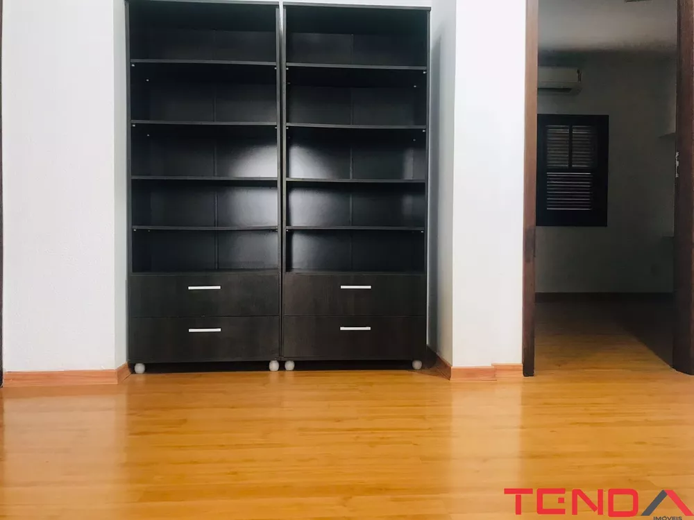 Casa, 4 quartos, 234 m² - Foto 2