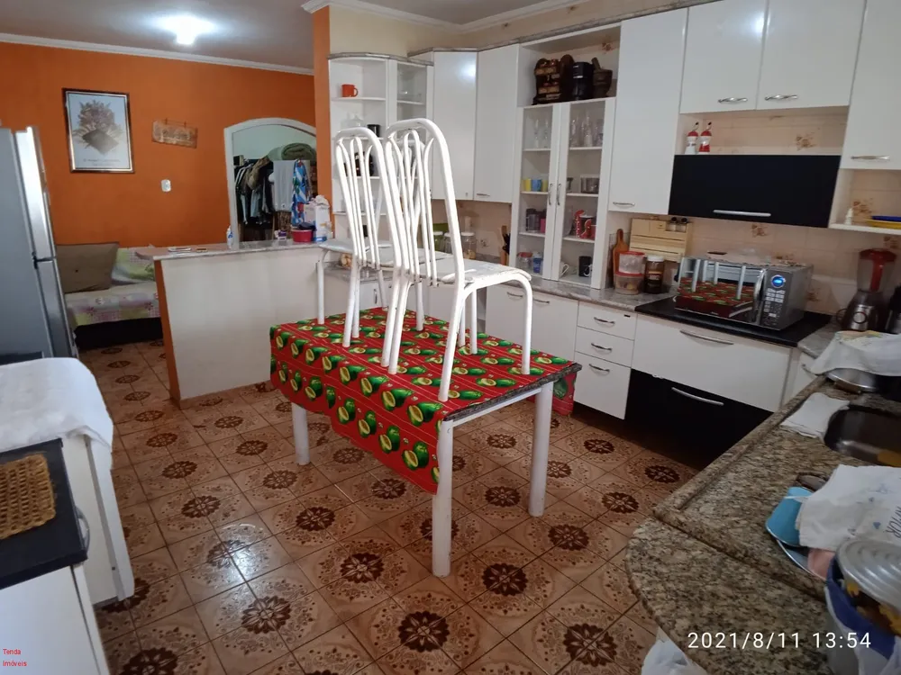 Casa, 3 quartos, 240 m² - Foto 1