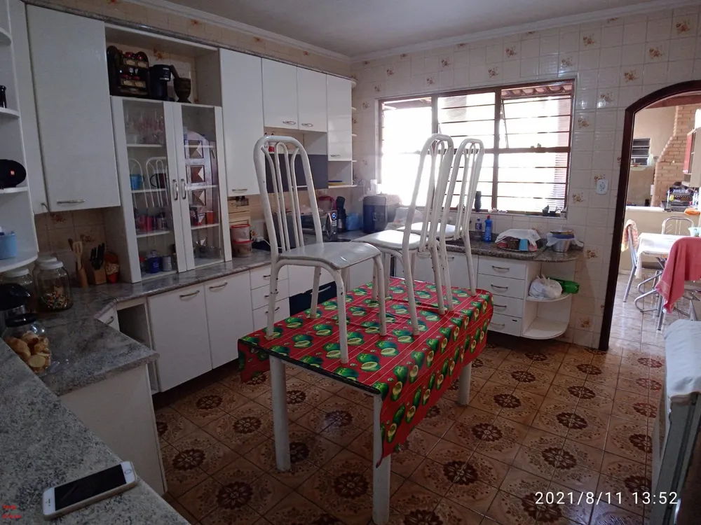 Casa, 3 quartos, 240 m² - Foto 4