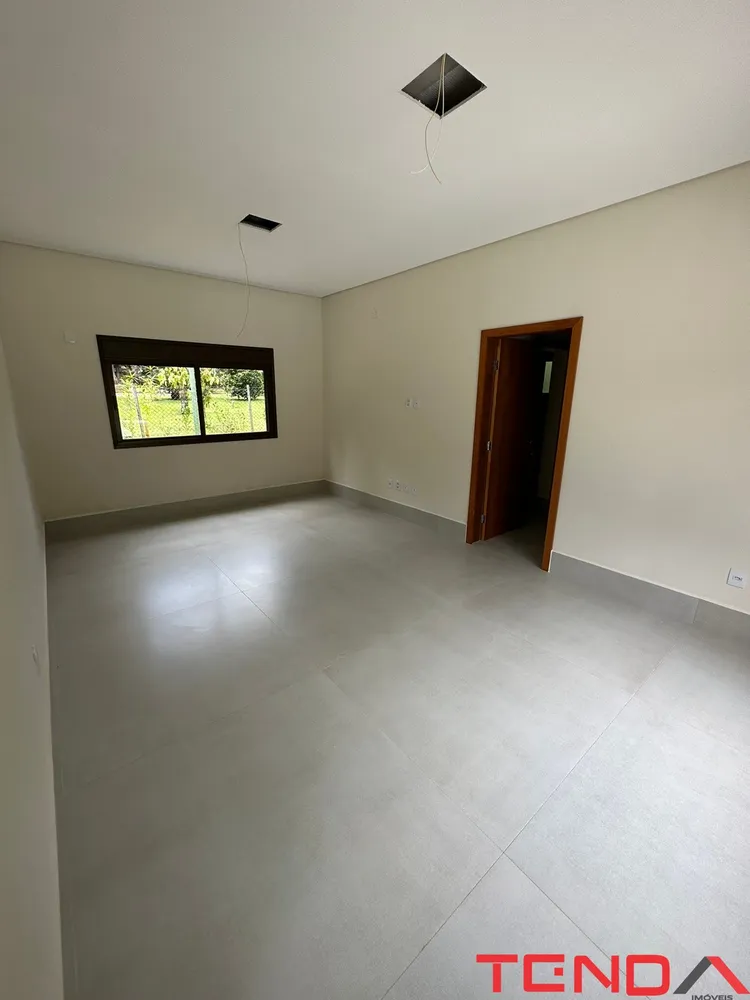Casa, 4 quartos, 370 m² - Foto 1