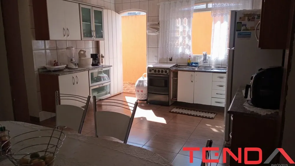 Casa, 3 quartos, 139 m² - Foto 4