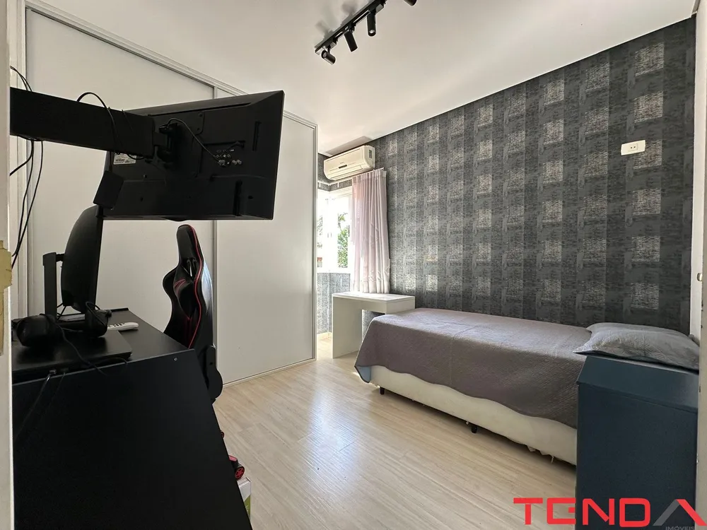 Casa, 3 quartos, 223 m² - Foto 8