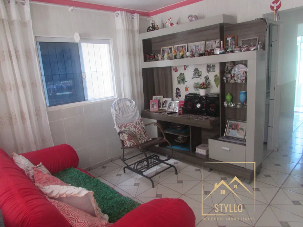 Casa, 5 quartos, 140 m² - Foto 2