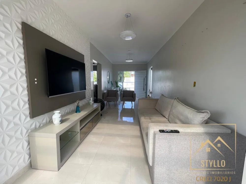 Casa, 5 quartos, 198 m² - Foto 1