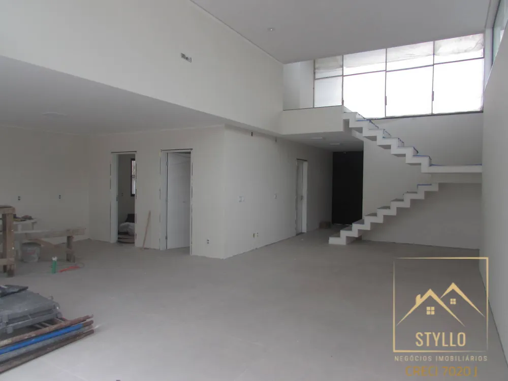 Casa, 4 quartos, 318 m² - Foto 2