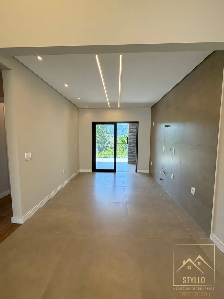 Casa, 3 quartos, 167 m² - Foto 2