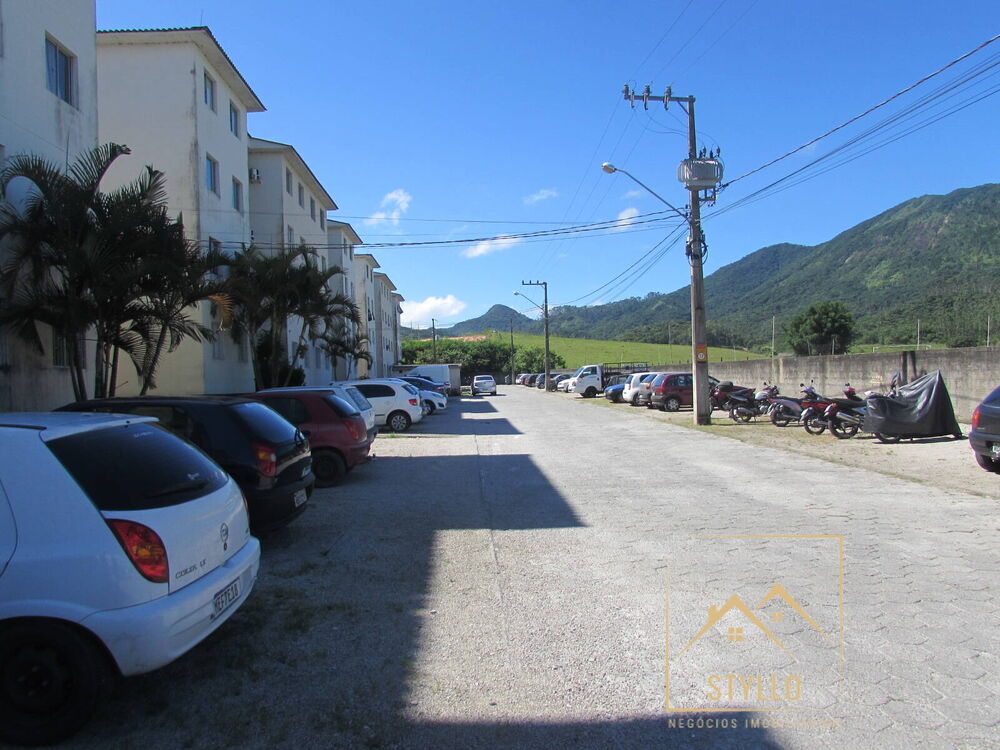 Apartamento à venda com 2 quartos, 58m² - Foto 4