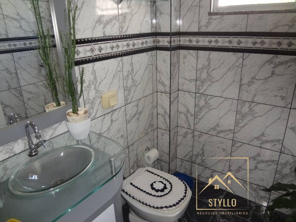 Casa, 3 quartos, 200 m² - Foto 2