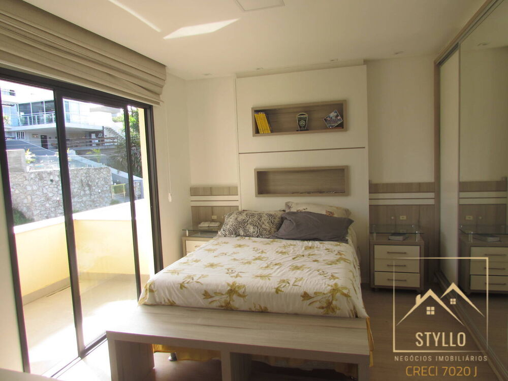 Casa, 3 quartos, 460 m² - Foto 1