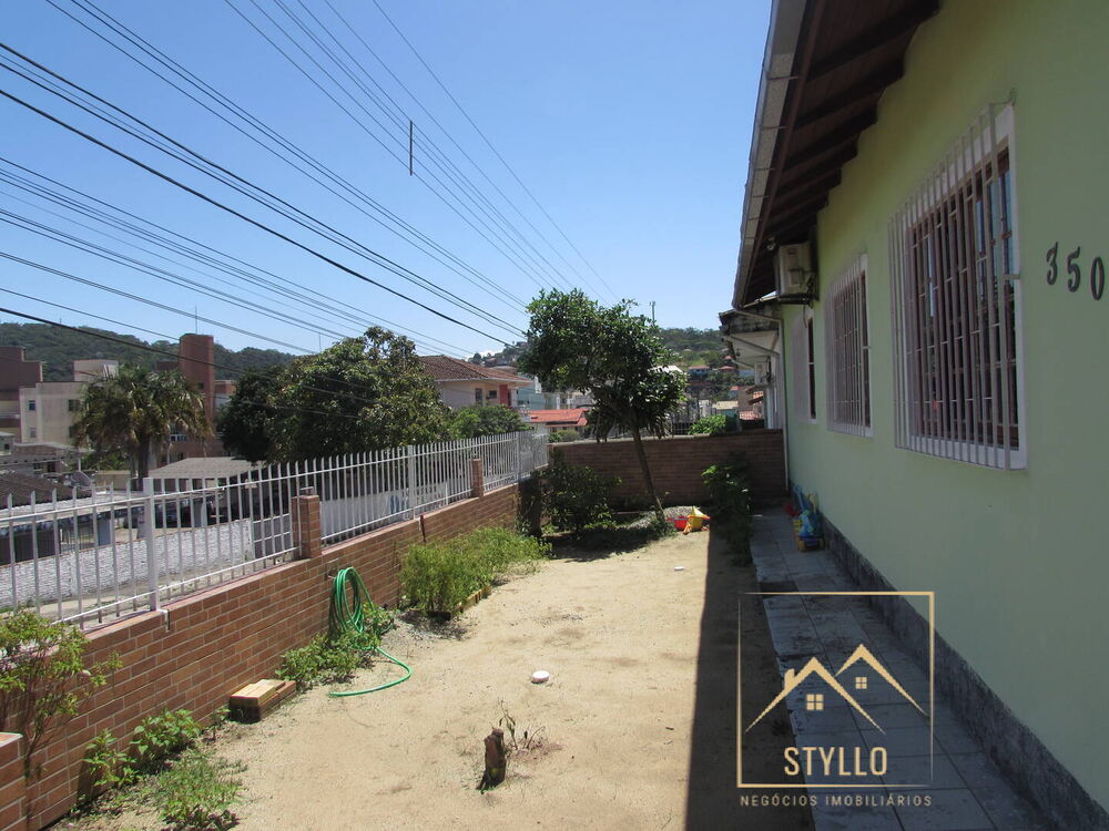 Casa, 3 quartos, 175 m² - Foto 1