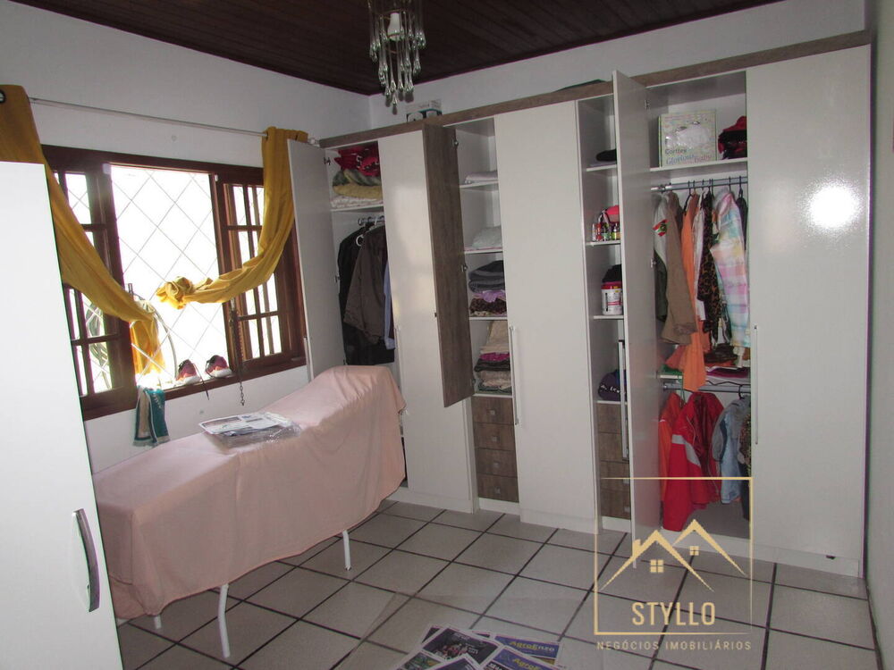 Casa, 3 quartos, 175 m² - Foto 2