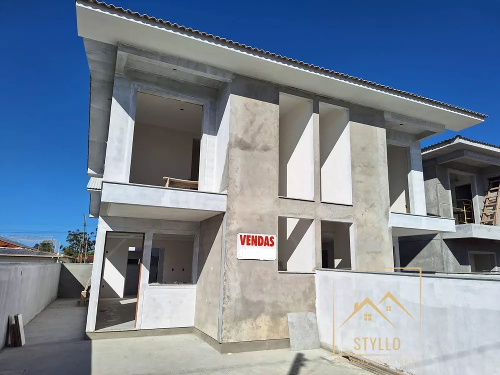 Sobrado à venda com 3 quartos, 99m² - Foto 1