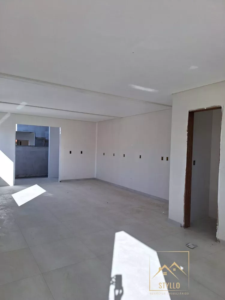 Sobrado à venda com 3 quartos, 99m² - Foto 4