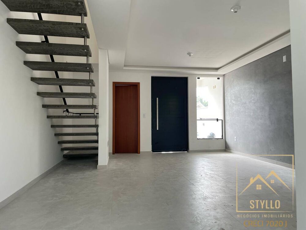 Sobrado à venda com 3 quartos, 99m² - Foto 1