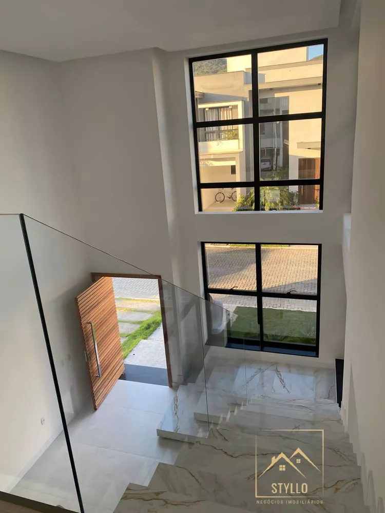 Casa de Condomínio à venda com 3 quartos, 184m² - Foto 3