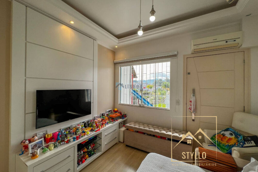 Casa, 3 quartos, 160 m² - Foto 1