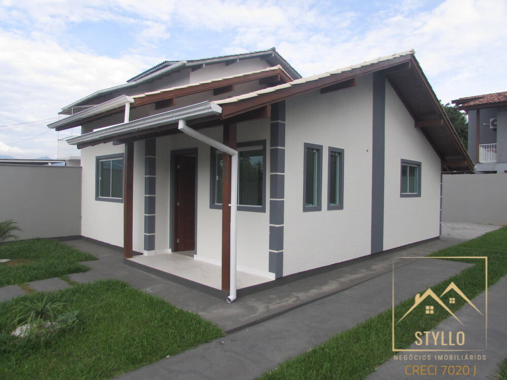 Casa à venda com 2 quartos, 65m² - Foto 3