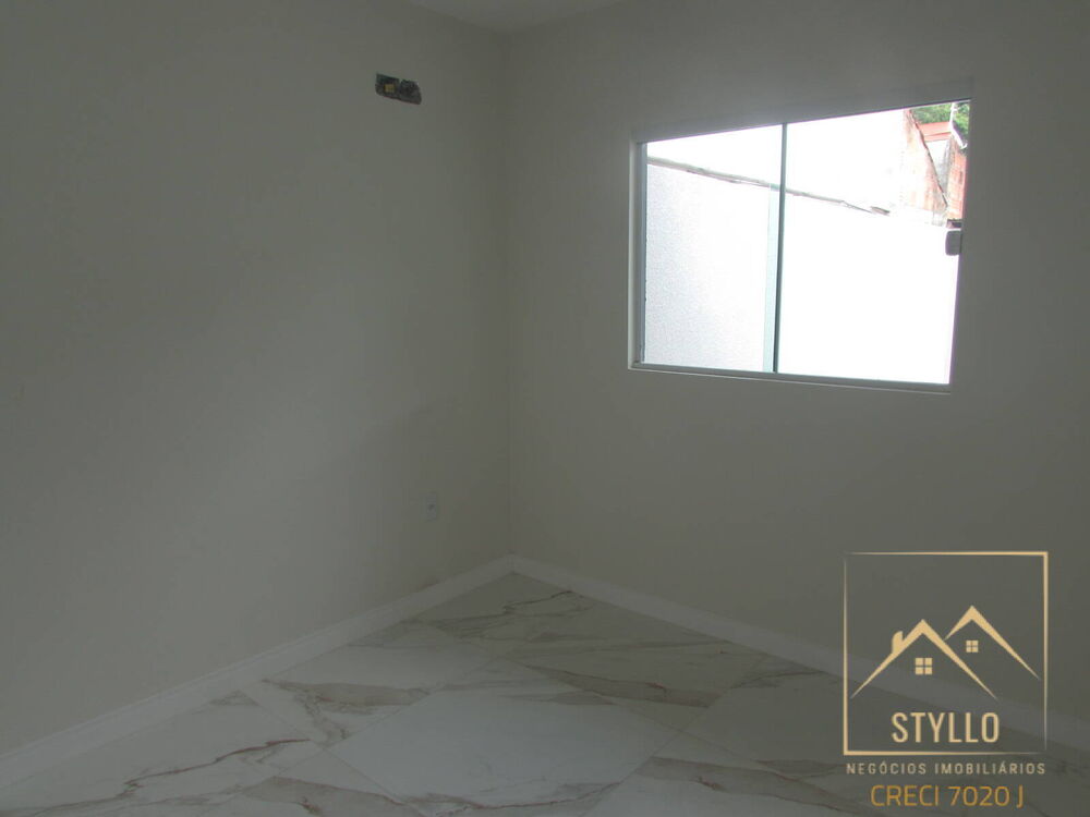 Casa à venda com 2 quartos, 65m² - Foto 6