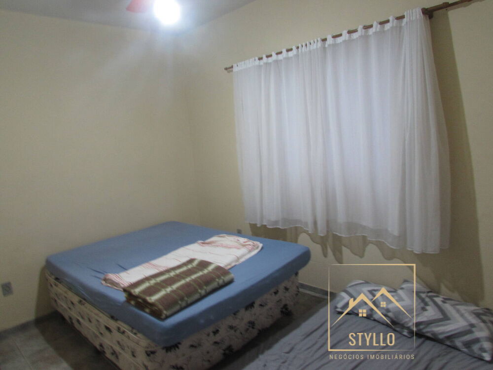 Casa à venda com 5 quartos, 150m² - Foto 1
