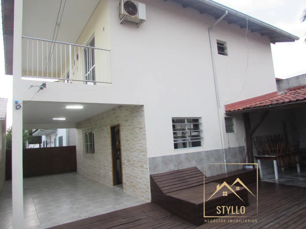 Casa, 5 quartos, 150 m² - Foto 1