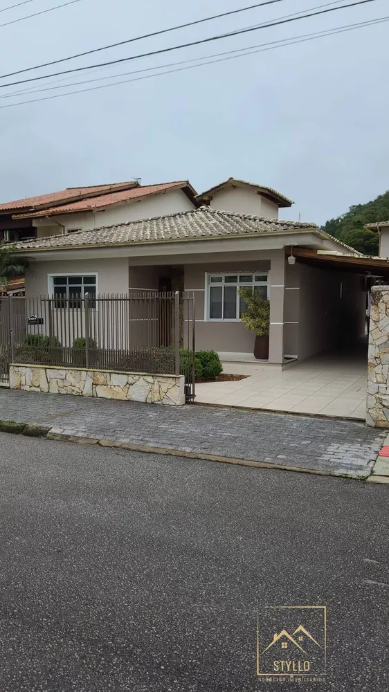 Casa à venda com 3 quartos, 257m² - Foto 3