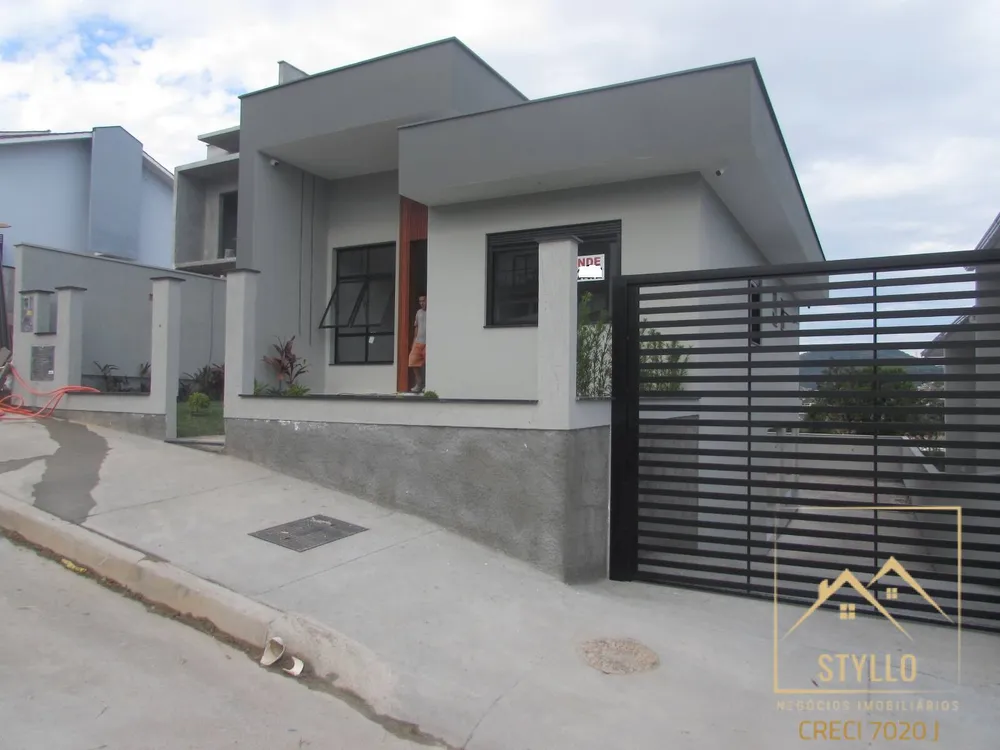 Casa, 3 quartos, 180 m² - Foto 1