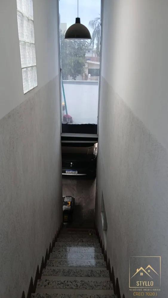 Casa, 4 quartos, 230 m² - Foto 1