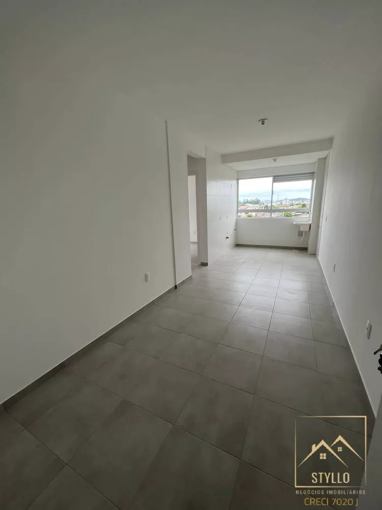 Apartamento à venda com 2 quartos, 50m² - Foto 3