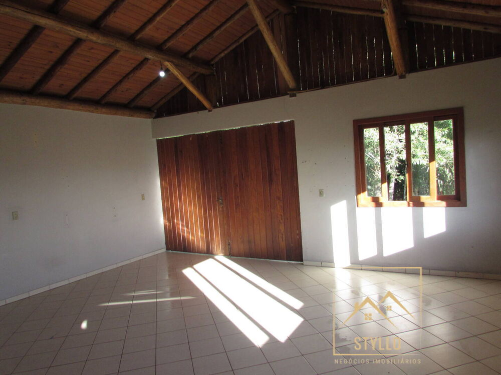 Sítio, 3 quartos, 240 m² - Foto 2