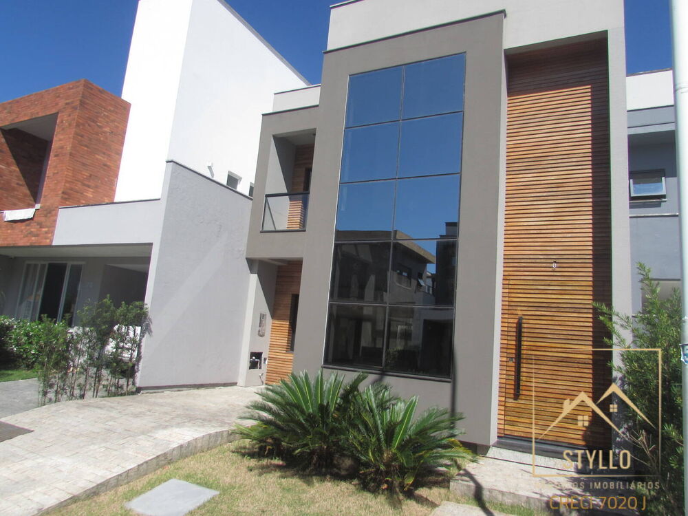 Casa à venda com 3 quartos, 184m² - Foto 2