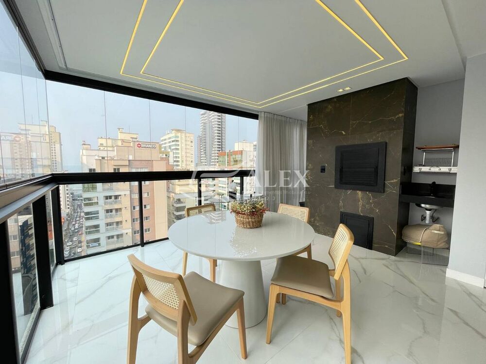 Apartamento à venda com 4 quartos, 180m² - Foto 4