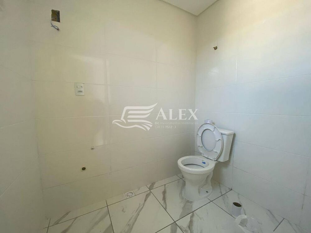 Sobrado à venda com 2 quartos, 110m² - Foto 2