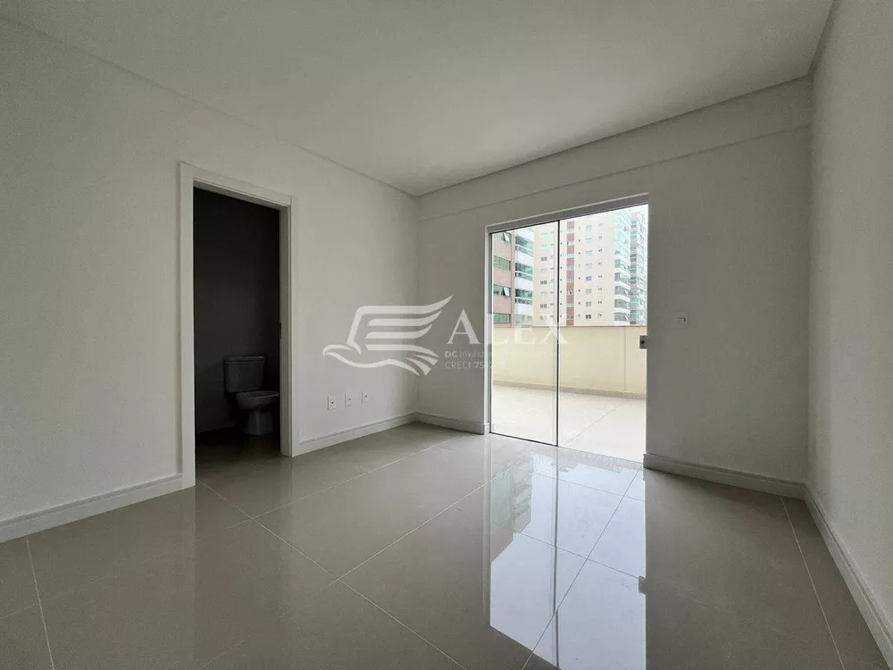 Apartamento à venda com 3 quartos, 115m² - Foto 8