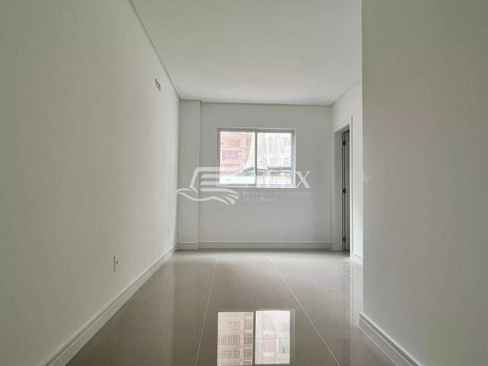 Apartamento à venda com 3 quartos, 115m² - Foto 7