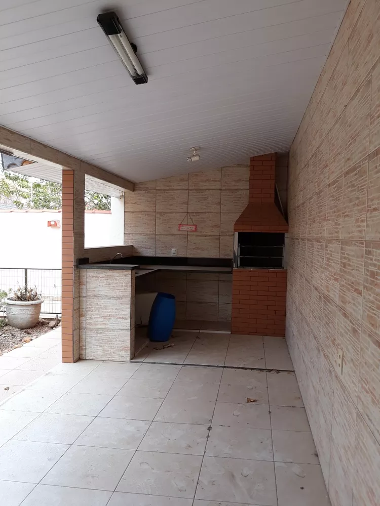 Casa à venda com 3 quartos - Foto 4