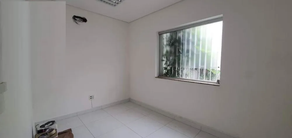 Casa, 4 quartos, 305 m² - Foto 4
