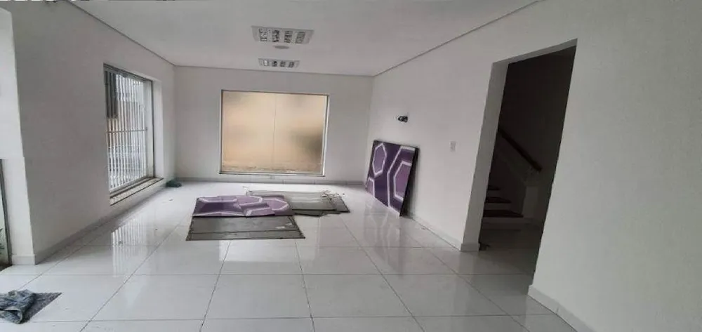 Casa, 4 quartos, 305 m² - Foto 1