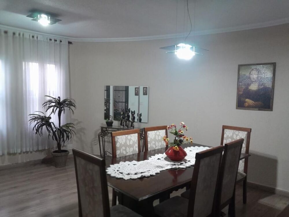 Casa à venda com 3 quartos, 205m² - Foto 3