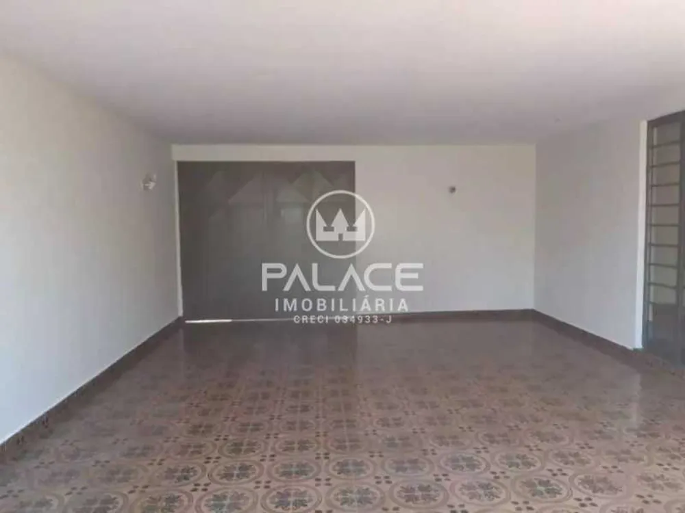 Casa, 3 quartos, 200 m² - Foto 1