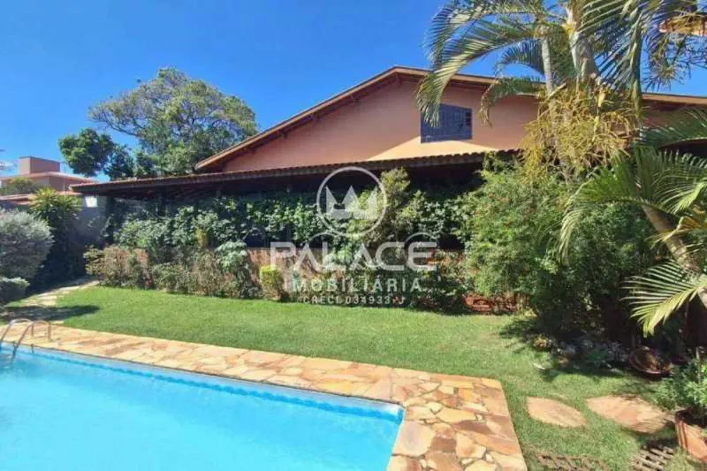 Casa, 3 quartos, 300 m² - Foto 1