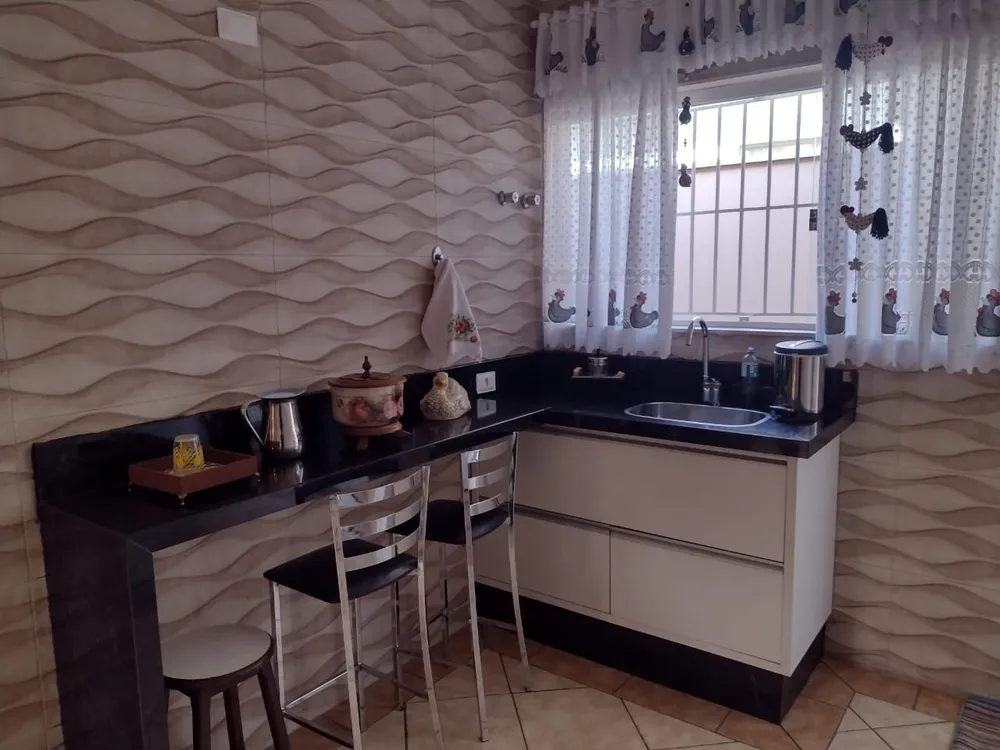 Casa, 3 quartos, 233 m² - Foto 3