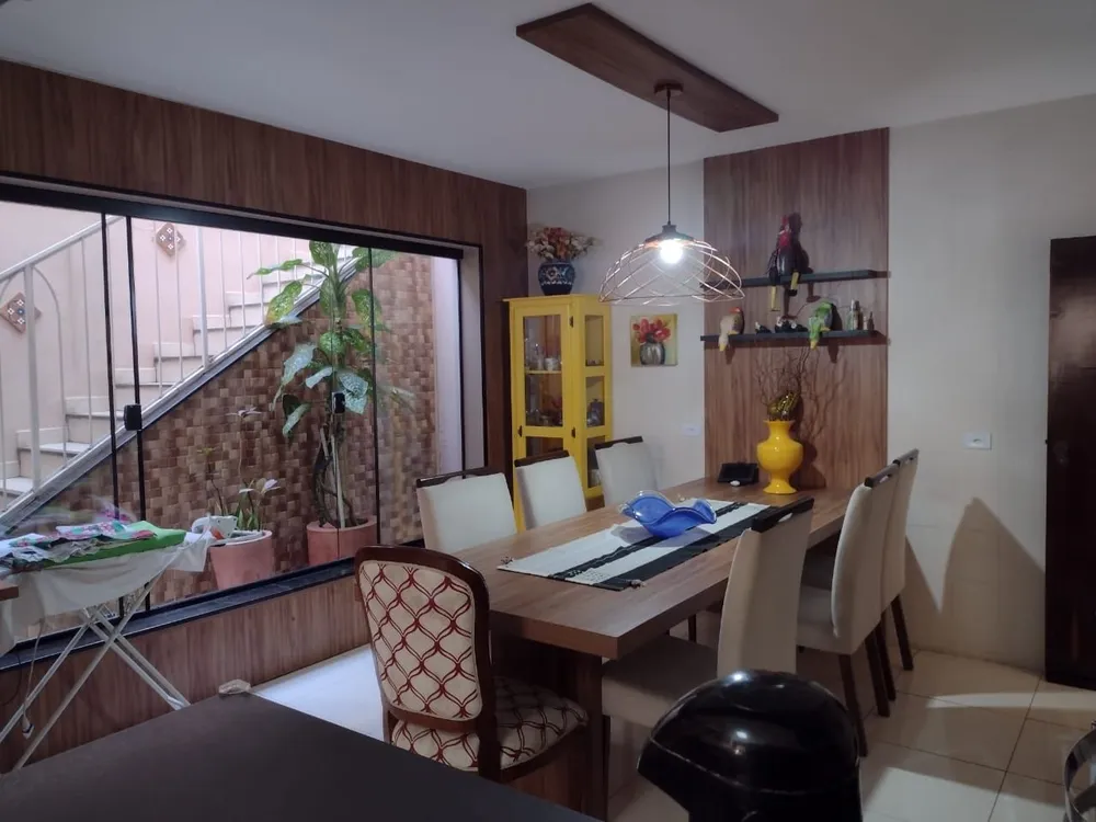 Casa, 3 quartos, 233 m² - Foto 8