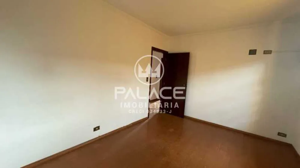 Casa, 4 quartos, 215 m² - Foto 2