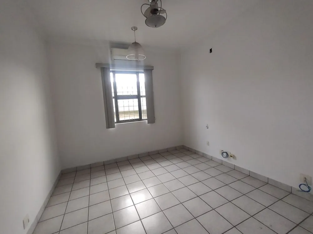 Casa, 3 quartos, 248 m² - Foto 6