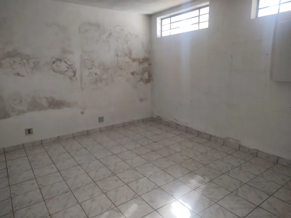 Casa, 3 quartos, 248 m² - Foto 1