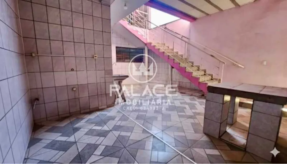 Casa, 3 quartos, 327 m² - Foto 1